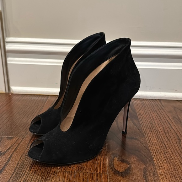 GIANVITO ROSSI Iconic Suede Vamp D'Orsay Booties Size: 11 | IT 41 - Picture 7 of 17